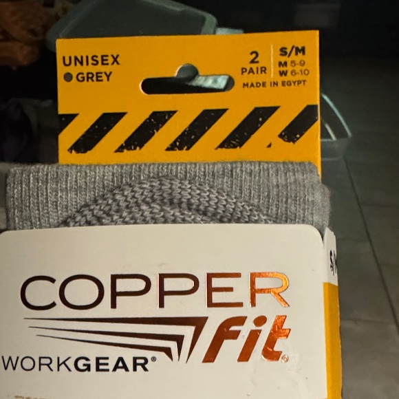 NWT Copper Fit Unisex Gray Socks - 2 Pair Pack M SZ 5-9 W SZ 6-10 - Picture 1 of 3